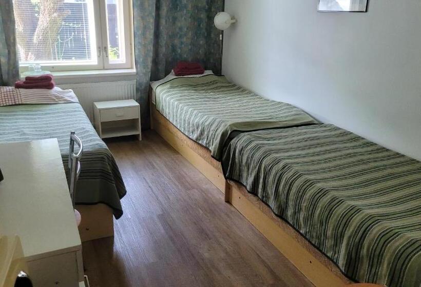 Habitació Triple Estàndard, Nepi Hotell