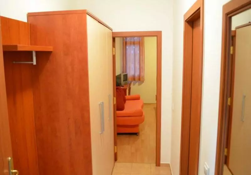 １ベッドルームアパートメント, Persey Flora Apartments