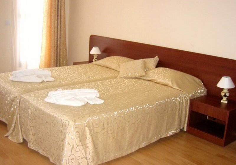 Апартаменты 1 Спальня, Persey Flora Apartments