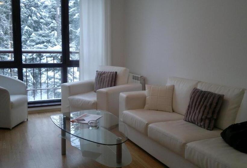 דירת חדר, Persey Flora Apartments