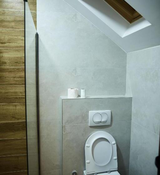 اتاق استاندارد با بالکن, Amico