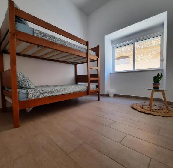 스탠다드 룸, Blue Sardine Hostel