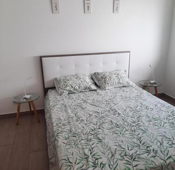 キングサイズベッドのスタンダードルーム, Blue Sardine Hostel