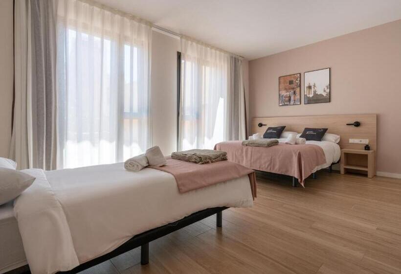 اتاق استاندارد سه نفره, Limehome Barcelona Carrer De Besalú 82