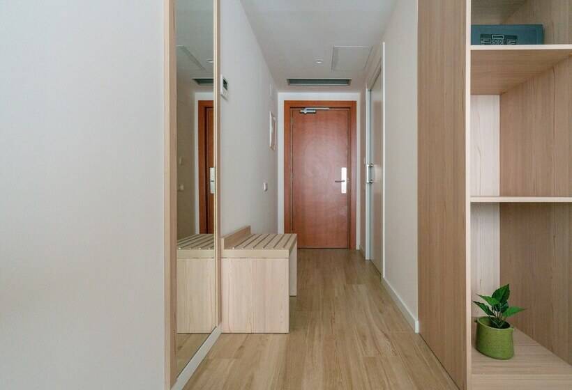 اتاق استاندارد, Limehome Barcelona Carrer De Besalú 82