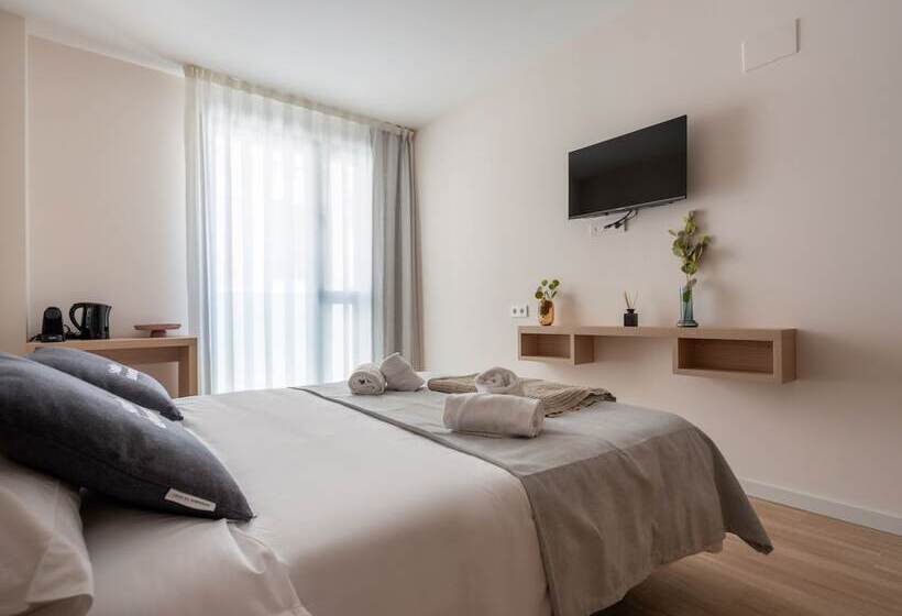 اتاق استاندارد, Limehome Barcelona Carrer De Besalú 82