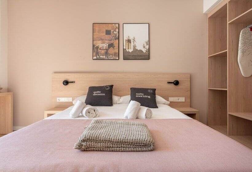 اتاق استاندارد با بالکن, Limehome Barcelona Carrer De Besalú 82