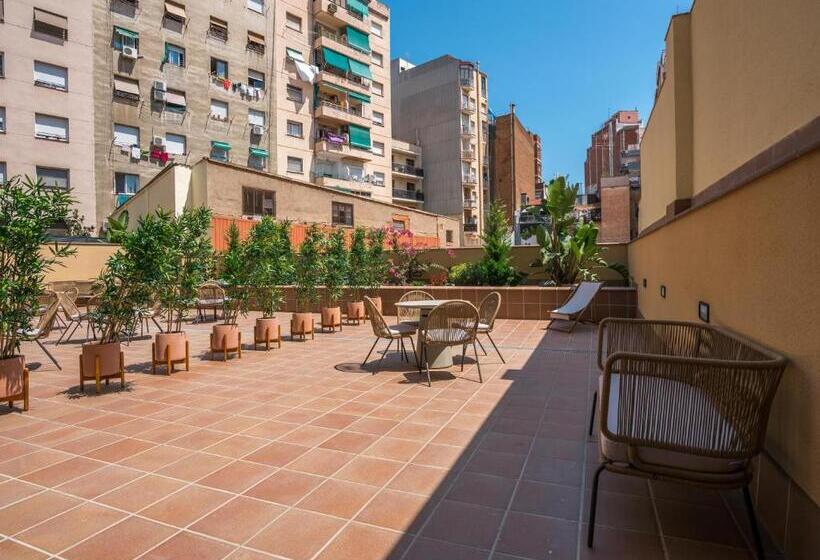 اتاق استاندارد سه نفره, Limehome Barcelona Carrer De Besalú 82