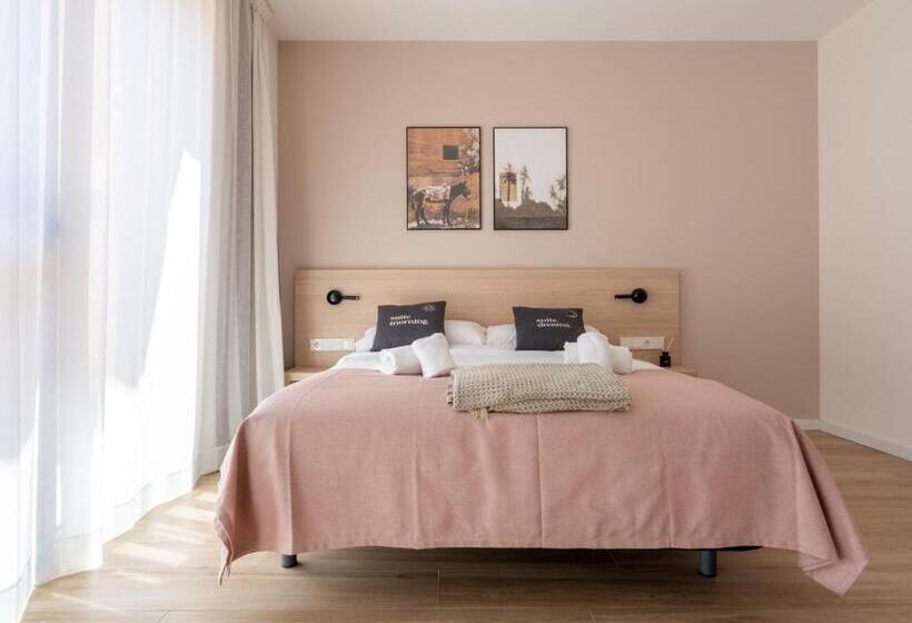 اتاق استاندارد سه نفره, Limehome Barcelona Carrer De Besalú 82