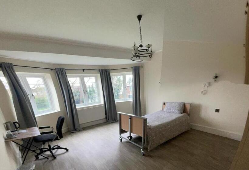 스탠다드 룸 공동 욕실, Canford House On Westbury On Trym