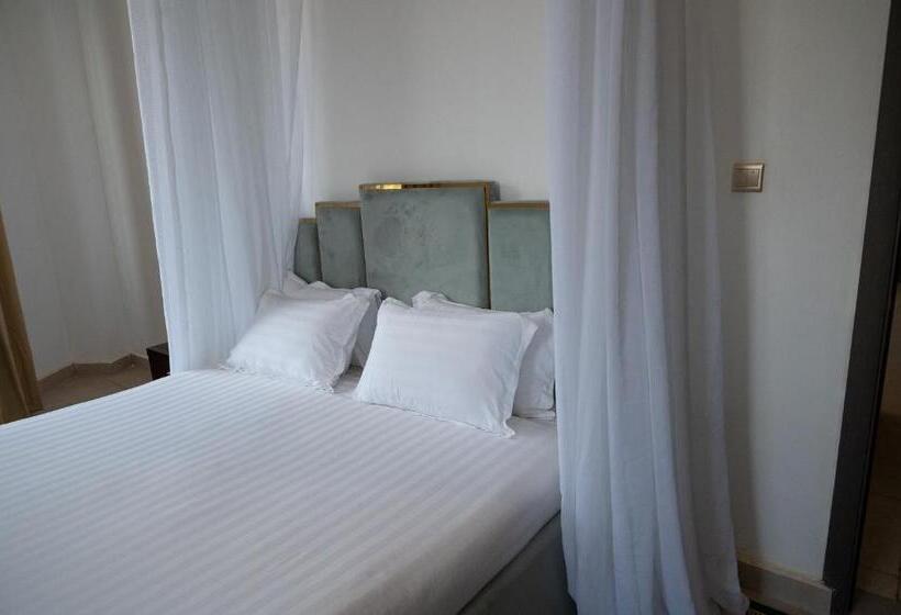 آپارتمان 1 خوابه با بالکن, The Voice