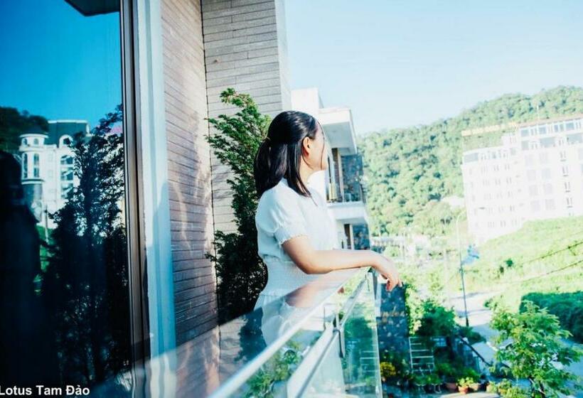 اتاق استاندارد چهارنفره با بالکن, Ros Hotel Tam đảo