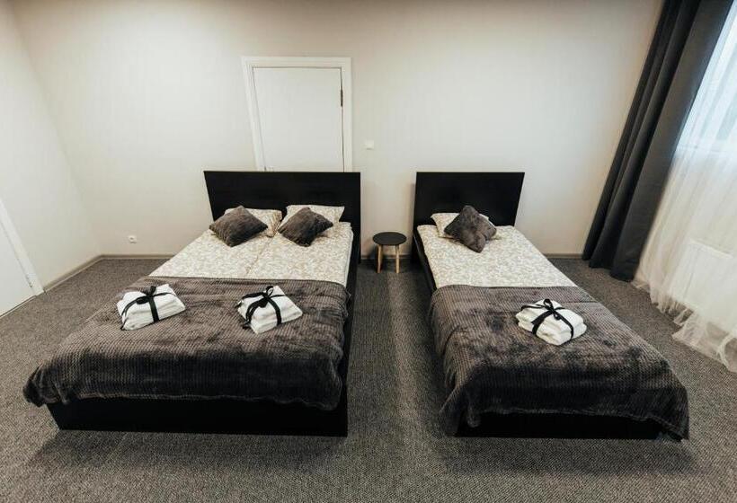 اتاق استاندارد چهار تخته, Lodes Ielas Naktsmājas