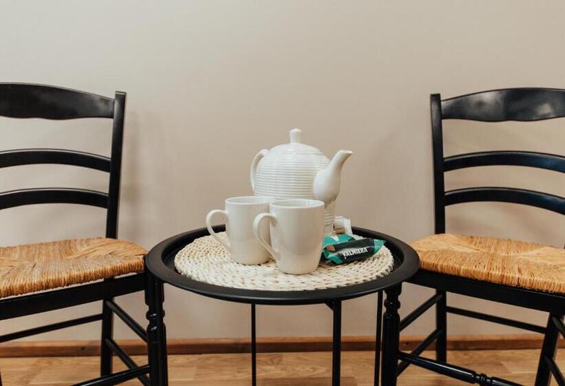 اتاق استاندارد چهار تخته, Lodes Ielas Naktsmājas