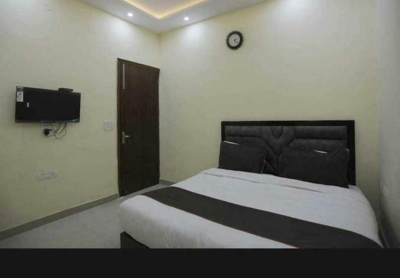 三人经典房间, Oyo 91120  Town Palace