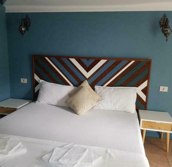 标准间, Casa Apusul Soarelui