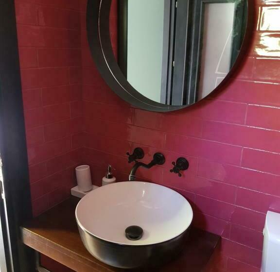 标准间, Casa Apusul Soarelui