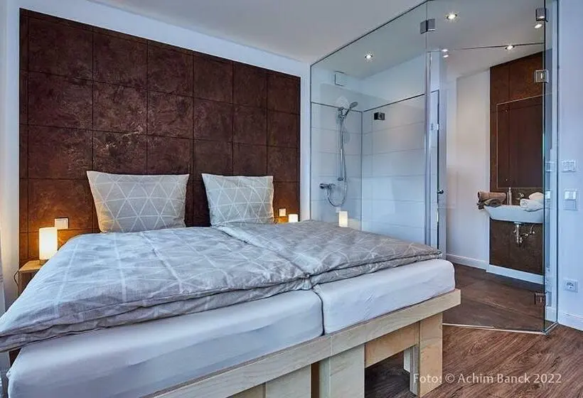 Quarto standard, Aanders