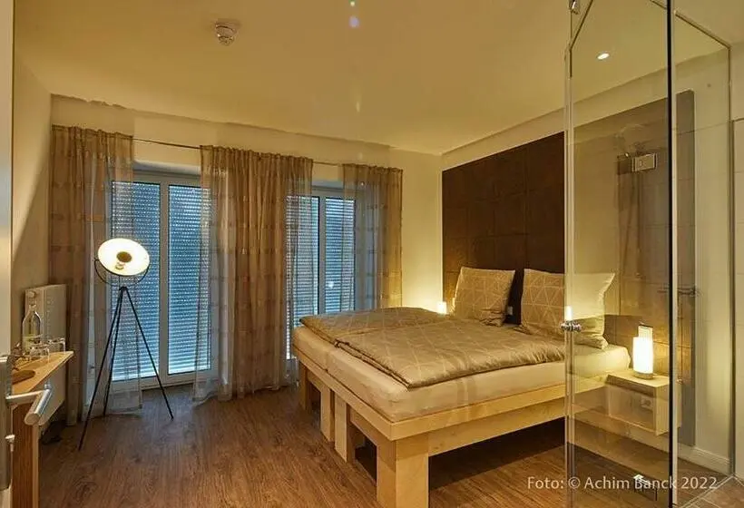 Quarto standard, Aanders