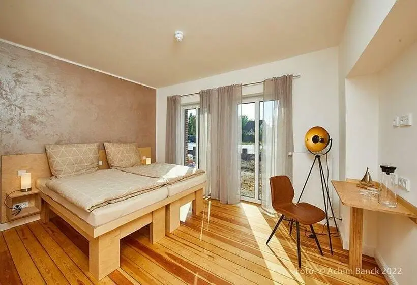 Quarto standard, Aanders