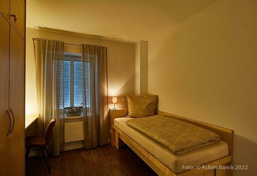 스탠다드 싱글 룸, Aanders