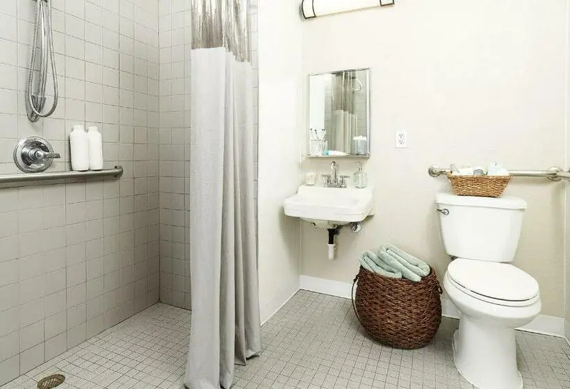 スーペリアスタジオ, Intown Suites Extended Stay Dothan Al