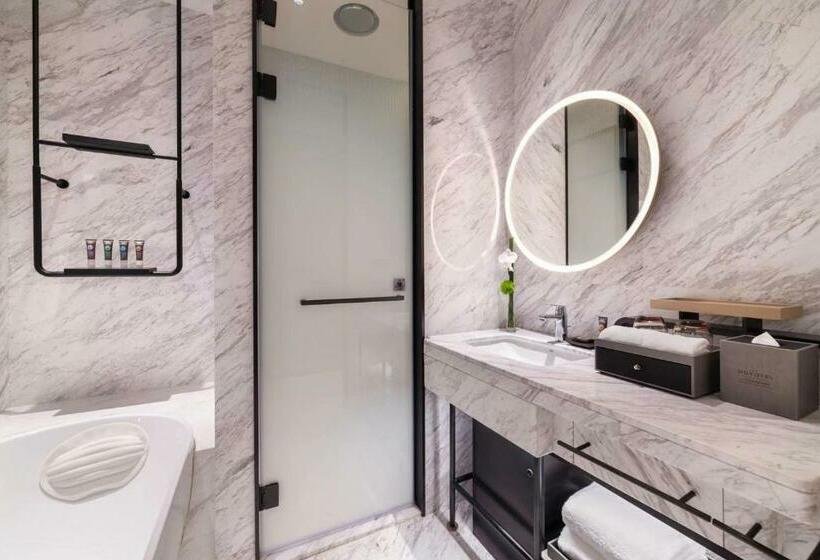 스탠다드 룸 킹사이즈 침대, Novotel Shanghai Caohejing