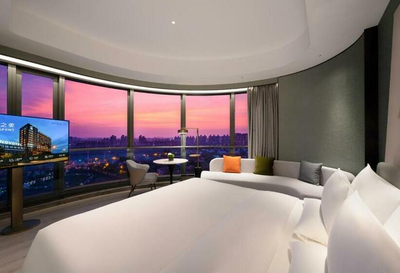 스탠다드 룸 킹사이즈 침대, Novotel Shanghai Caohejing