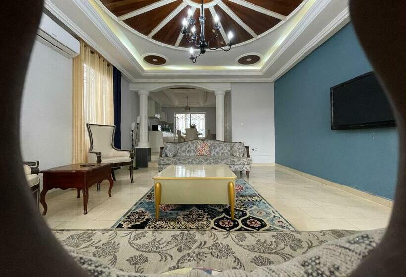 سوییت سوپریور, Résidence Khety