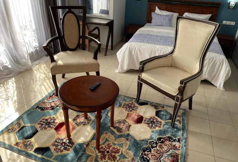 استودیوی سوپریور, Résidence Khety