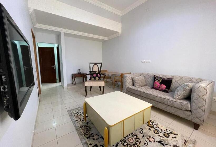 سوییت جونیور, Résidence Khety