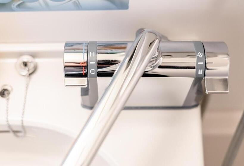 חדר אקונומי, Super Hotel Shikoku Chuo