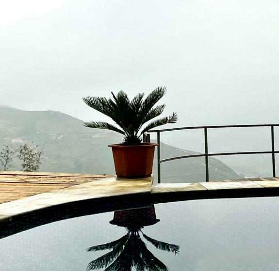 اتاق لوکس خانوادگی, Arista Homestay