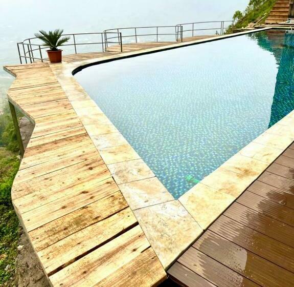 اتاق لوکس خانوادگی, Arista Homestay