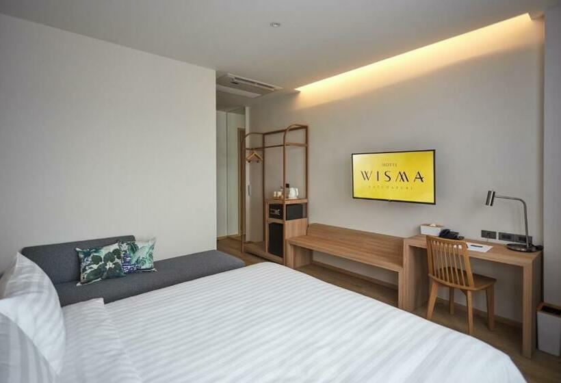 带大床的标准间, Wisma Ratchaburi