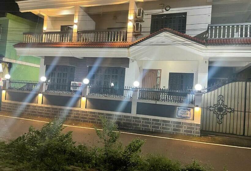 이코노미 룸, Calangute Beach Corner