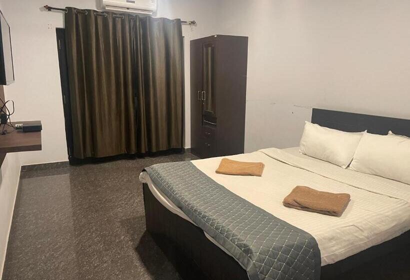 غرفة ديلوكس مزودة بشرفة, Calangute Beach Corner