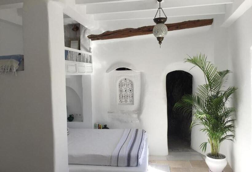 Семейный Номер, Mill.space