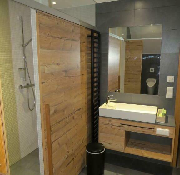 غرفة قياسية حمام مشترك, Der Bodenbauer