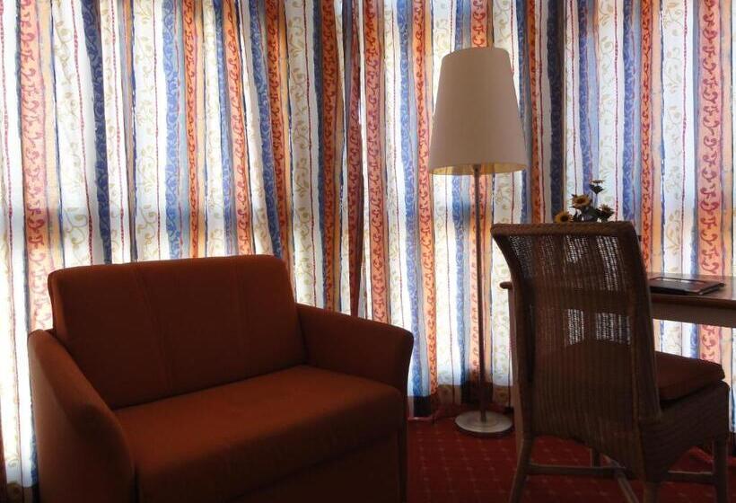 Номер Стандарт, Pension Zeitlos