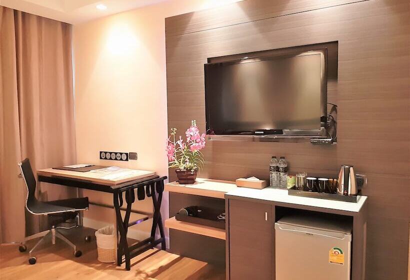 اتاق سوپریور, Amora Neoluxe Suites