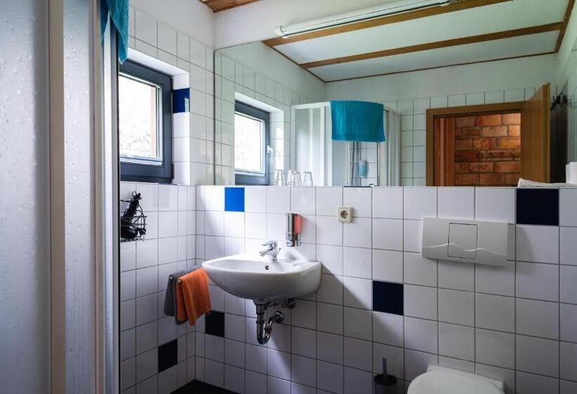 低层单卧公寓, Basiskulturfabrik öko