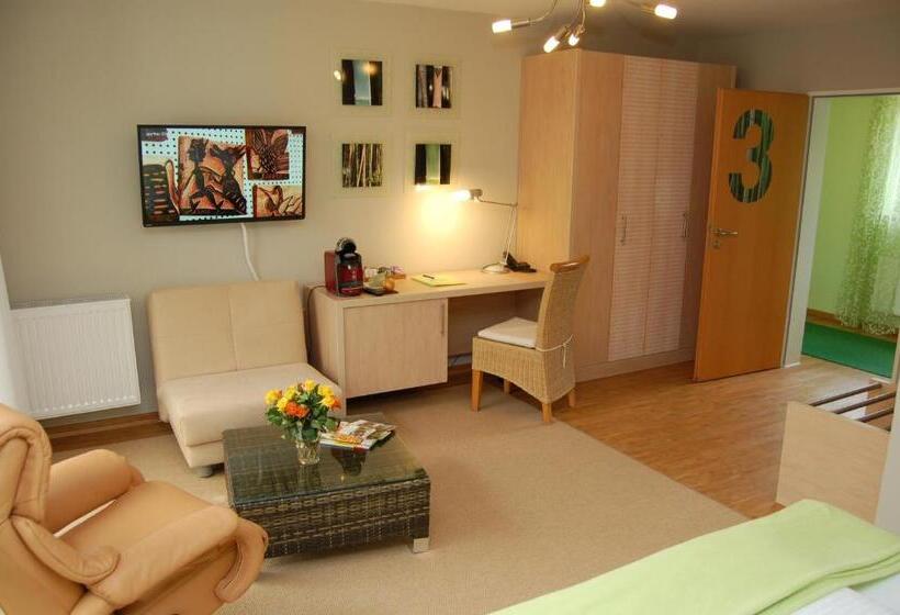 标准间, Hildebrandt S