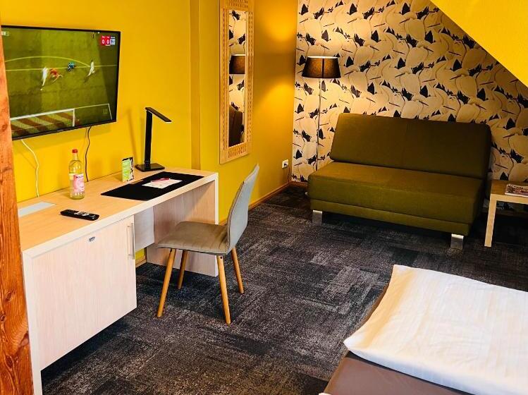 商务房间, Hildebrandt S