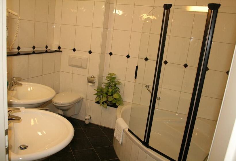 חדר סטנדרט, Hostellerie Bacher