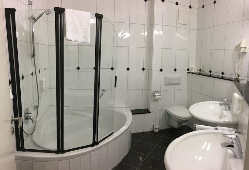 Номер Стандарт, Hostellerie Bacher