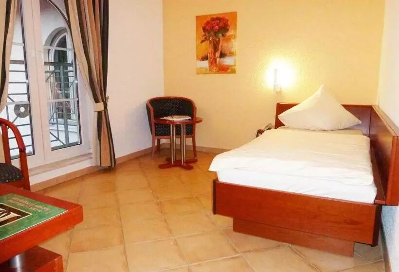 スタンダードシングルルーム, Hostellerie Bacher