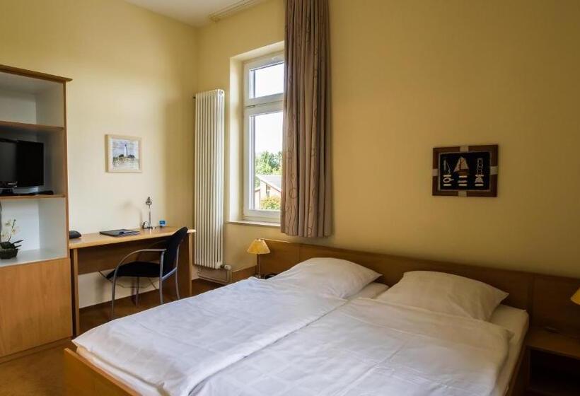 스탠다드 룸, Kieler Forde