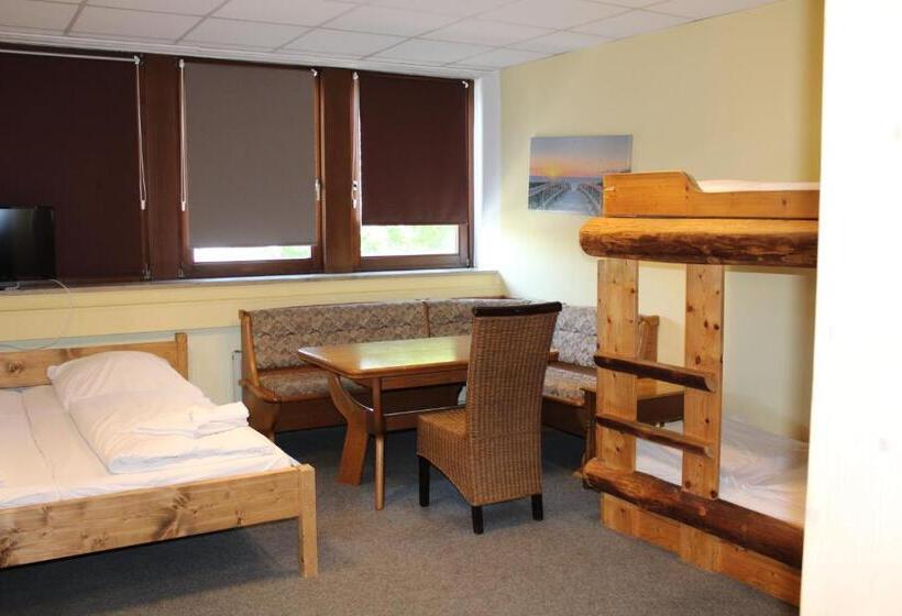 Четырехместный Номер Стандарт, Maximo