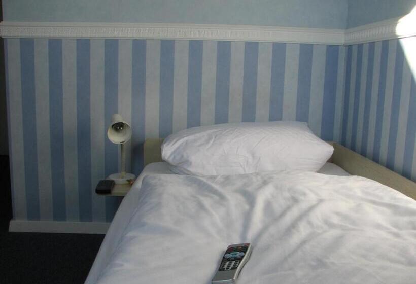 اتاق استاندارد یک نفره, Pension Lydia